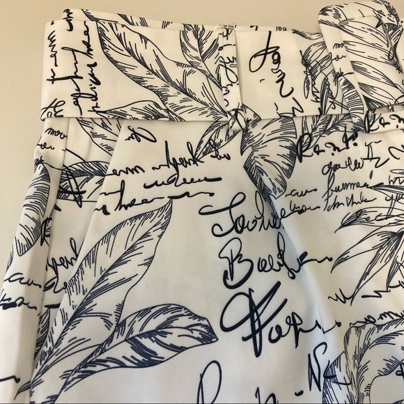 Belted High Waist Print Shorts - Picture 14 of 14